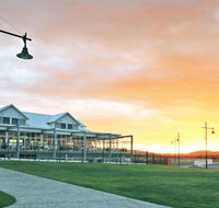 York Cove Holiday Hotel - Nambucca Heads Accommodation