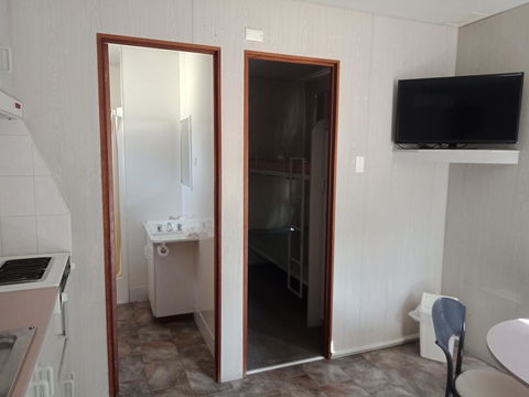 Young Caravan Park - Nambucca Heads Accommodation 1