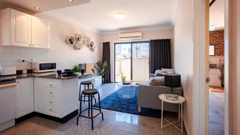 Your Home Here In Sydney - Nambucca Heads Accommodation 3