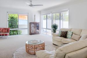 Relax At Bokarina Beach House Walk To Beach Relax By The Pool - Nambucca Heads Accommodation 5