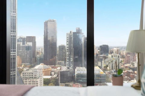 A Chic 2BR Apt Near Melbourne CBD W FREE Parking - Nambucca Heads Accommodation 1