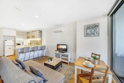 A Chic 2BR Apt Near Southern Cross City Views - Nambucca Heads Accommodation 0