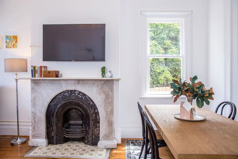 A Designer Apartment With Classic Heritage Details - Nambucca Heads Accommodation 2