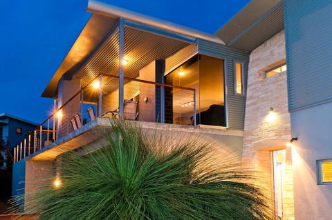 A La Plage Beach House - Nambucca Heads Accommodation 0
