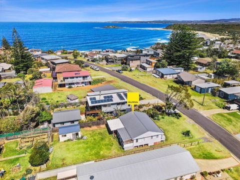 A Little Ocean Breeze - Nambucca Heads Accommodation 0