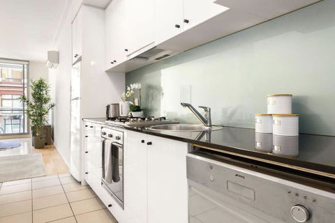 A Modern & Stylish Studio Next To Darling Harbour - Nambucca Heads Accommodation 3