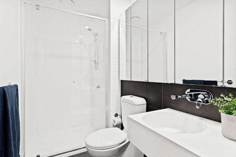 A Stylish 2BR Apt Next To Southern Cross With City Views - Nambucca Heads Accommodation 3