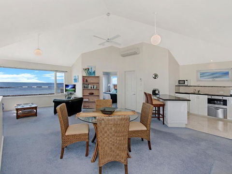 A Top Deck - Nambucca Heads Accommodation 4