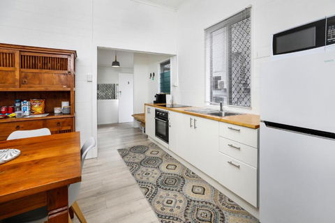 A Touch Of The Bahamas On McKenzie MK3 - Nambucca Heads Accommodation 4