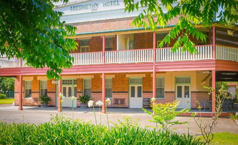 Abernethy House & Cottage - Nambucca Heads Accommodation 0