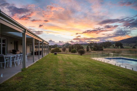 Abingdon House - Mudgee Retreat - Nambucca Heads Accommodation 0