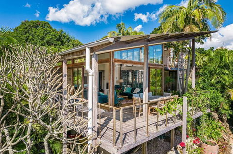 Above The Pass - Nambucca Heads Accommodation 0
