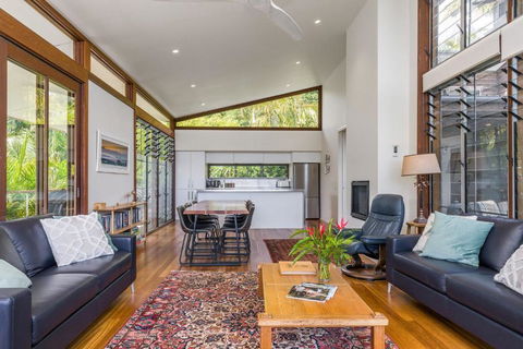 Above The Pass - Nambucca Heads Accommodation 4