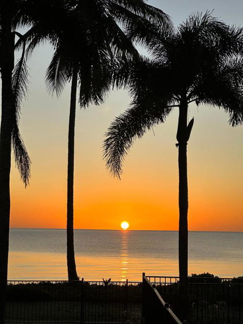 ABSOLUTE BEACHFRONT BLISS - NEWELL BEACH - 10 Metres To The Ocean - Nambucca Heads Accommodation 2