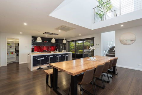 Absolute Waterfront, Amazing Views, Maloneys Beach - Nambucca Heads Accommodation 4