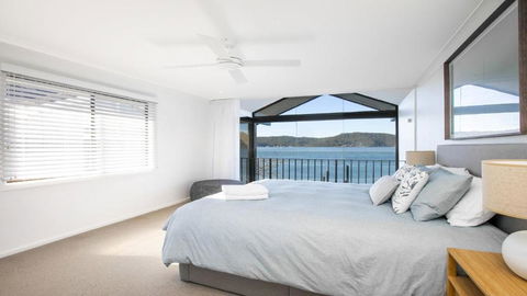 Absolute Waterfront At Wagstaffe - Nambucca Heads Accommodation 4