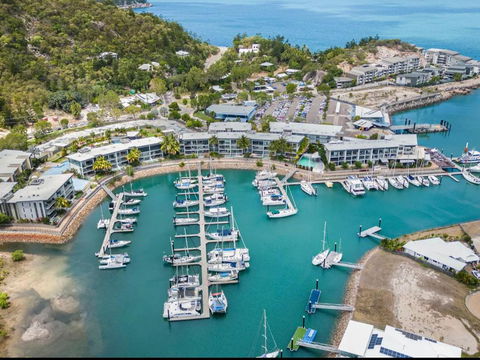 Absolutely Lovely Waterfront Apartment 333 - Nambucca Heads Accommodation 3