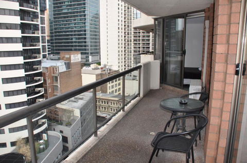 Accommodation Sydney - Kent Street Sydney CBD Top Floor 2 Bedroom Apartment With Balcony - Nambucca Heads Accommodation 2