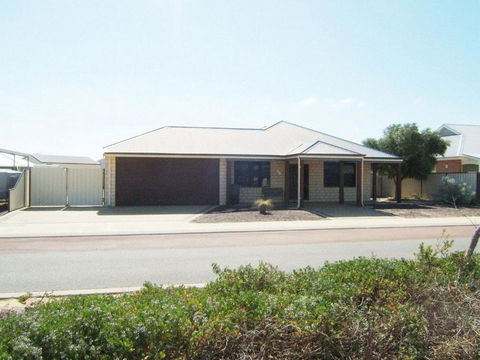 Adriana Retreat - Nambucca Heads Accommodation 0