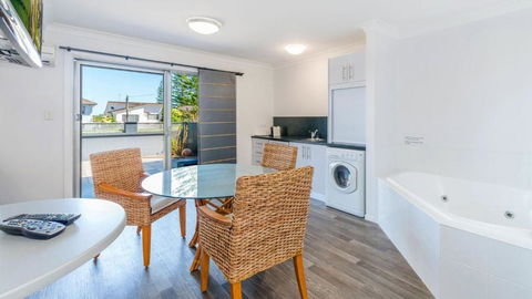 Adrift Apartments - Nambucca Heads Accommodation 3