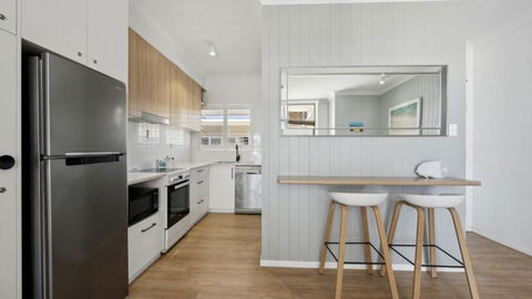 Affordable, Pool, Spa, Beach, Sleeps 5 - Nambucca Heads Accommodation 3