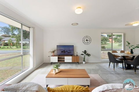 Aircabin - Marayong - Convenient - 3 Beds House - Nambucca Heads Accommodation 0