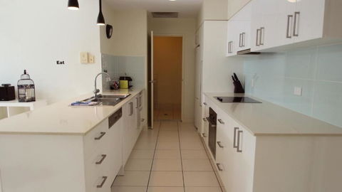 Aircon, Nespresso, Wine - Nambucca Heads Accommodation 2