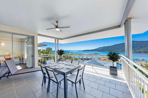 Airlie Beach Ocean Views & Resort Living @ 231 - Nambucca Heads Accommodation 0