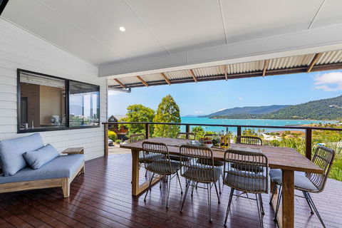 Airlie Views - Nambucca Heads Accommodation 0