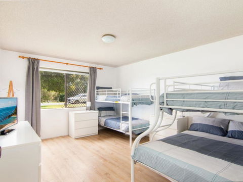Akuna 3 Ground Floor Opposite Wallis Lake - Nambucca Heads Accommodation 4