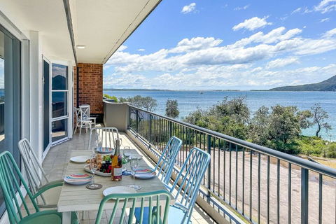 Albacore 7 Waterfront Unit - Nambucca Heads Accommodation 1