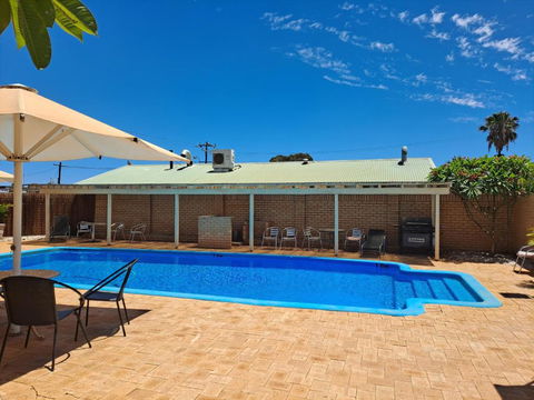 Albion Hotel - Nambucca Heads Accommodation 1