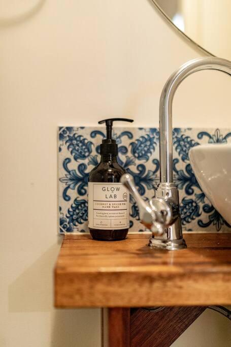 Alcorn Garden Studio Main House Attached-Dog Friendly 2 Mins Walk To Beach - Nambucca Heads Accommodation 4