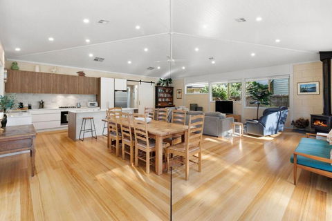 Alexander In Old Lonnie - Nambucca Heads Accommodation 1