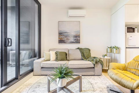 Alluring Oasis In The Heart Of South Melbourne - Nambucca Heads Accommodation 0