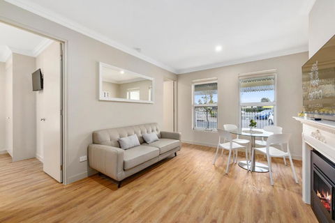 Aloha Central Luxury Accommodation - Nambucca Heads Accommodation 3