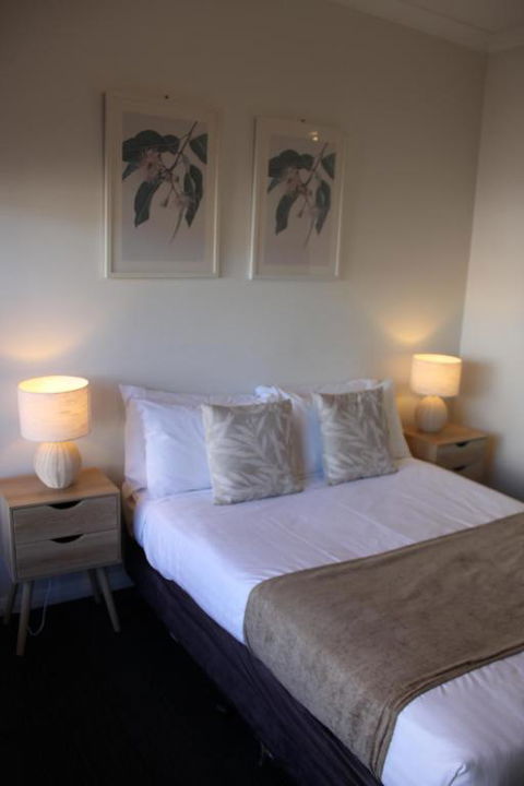 Alpine Hotel Bright - Nambucca Heads Accommodation 3