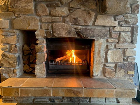 Alpine Woodsmoke Apartments - Nambucca Heads Accommodation 3