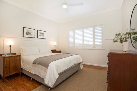 Amaroo - Pet Friendly - 2 Mins Walk To Beach - Outdoor Fireplace - Nambucca Heads Accommodation 3