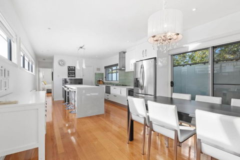 Anderson Pool Premium - Nambucca Heads Accommodation 4
