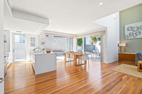 Anna Superbly Stylish Luxury Townhouse - Nambucca Heads Accommodation 1