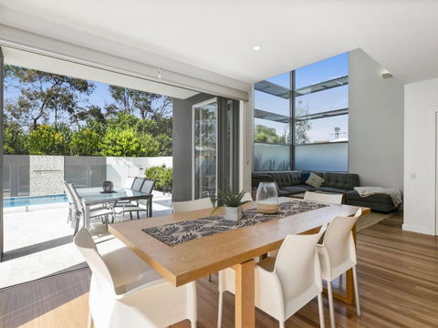 Anna Superbly Stylish Luxury Townhouse - Nambucca Heads Accommodation 0
