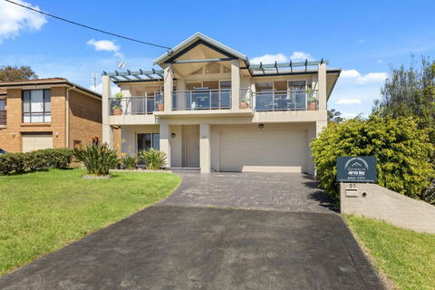 Anatoli By Experience Jervis Bay - Nambucca Heads Accommodation 1