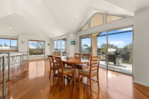 Anatoli By Experience Jervis Bay - Nambucca Heads Accommodation 2
