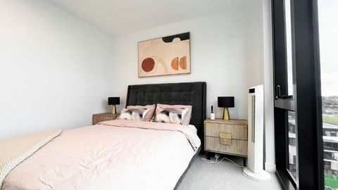 Apartment Next To Public Station, BoxHill Central, 2 Bedrooms, Free Parking And Wifi - Nambucca Heads Accommodation 2