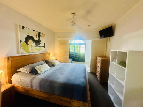 Apartment In Palm Cove - Nambucca Heads Accommodation 3