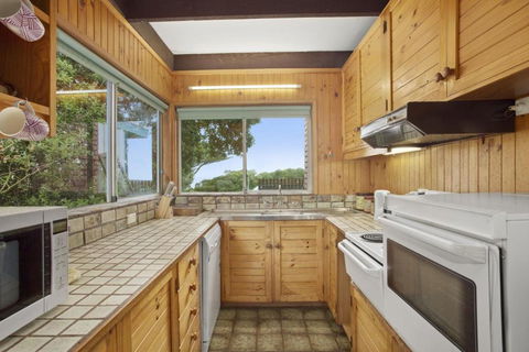 Aqua Blue - Nambucca Heads Accommodation 1