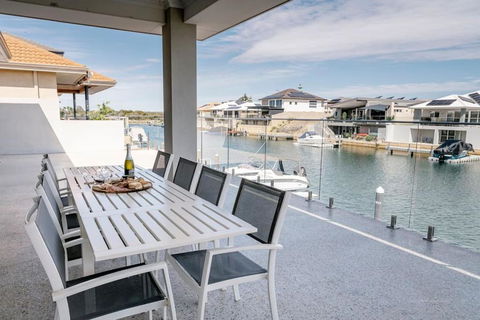 Aqua Vista - Nambucca Heads Accommodation 0