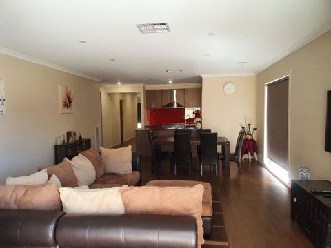 Ararat - Nambucca Heads Accommodation 0