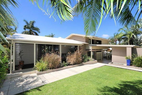 Archies Beach Abode - Nambucca Heads Accommodation 0